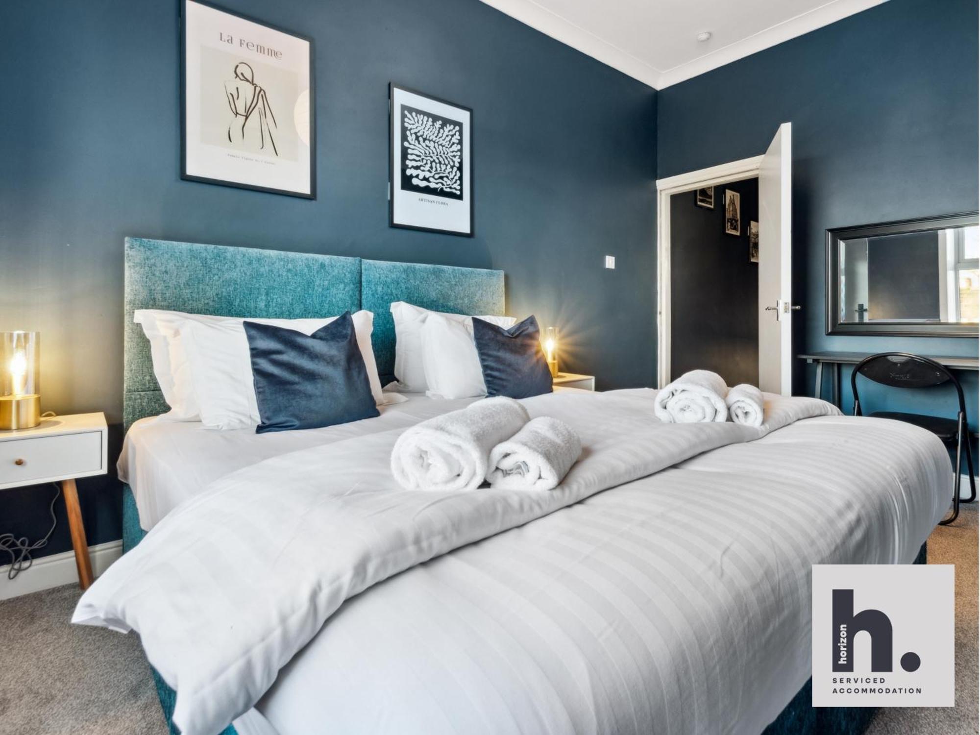 Free Parking - Penthouse - Business Stays - Relocating - St Harrogate Eksteriør billede